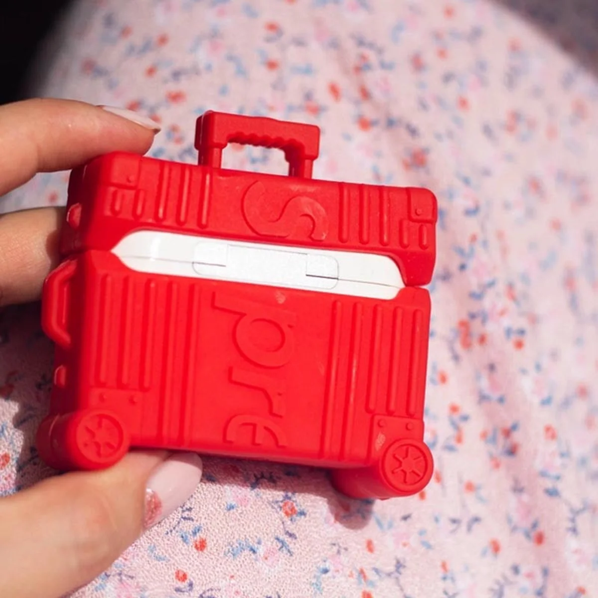 Силиконовый футляр Brand для наушников AirPods 3 + кольцо Supreme red