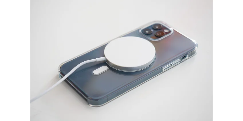 Чи може чохол заважати MagSafe та бездротовій зарядці iPhone