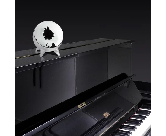 Музична ритмічна декоративна лампа CLT-002 з ферорідкістю White