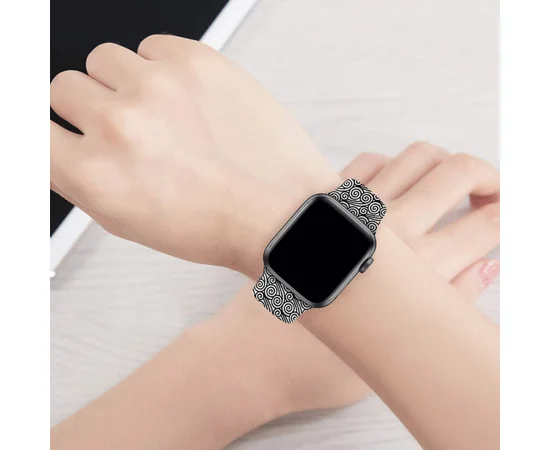 Силіконовий ремінець з малюнком для Apple watch 38mm / 40mm Чорно-білі візерунки