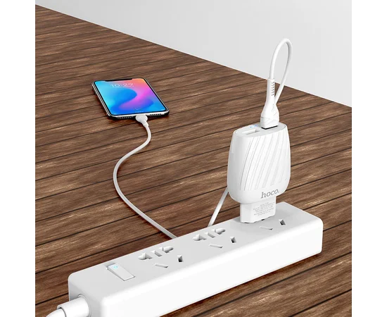 СЗУ Hoco C78A (2USB/2.4A) + Type-C Белый