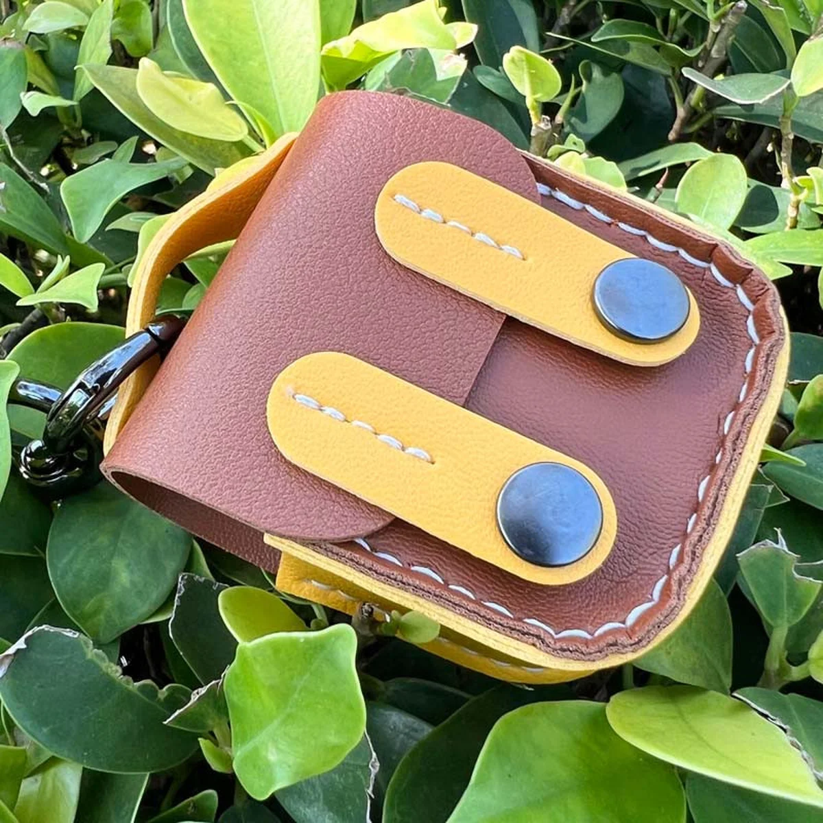 Кожаный футляр Briefcase для наушников AirPods 1/2 Brown / Yellow