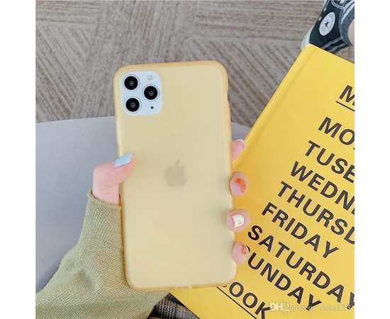 Силиконовый матовый полупрозрачный чехол для Apple iPhone 11 Pro Max (6.5") Желтый / Yellow