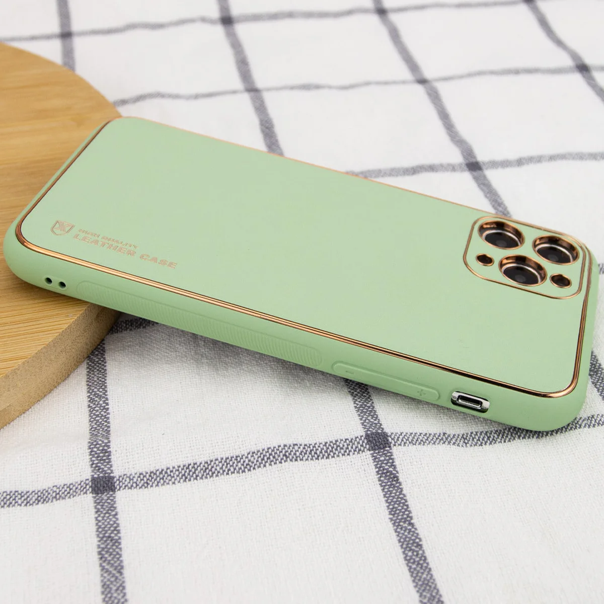 Шкіряний чохол Xshield для Apple iPhone 11 Pro (5.8 ") Зелений / Pistachio