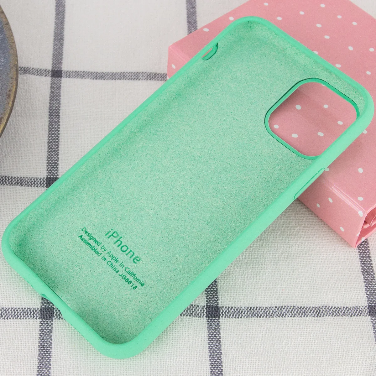 Чехол Silicone case (A) (с закрытым низом) для Apple iPhone 11 (6.1") Зеленый / Spearmint