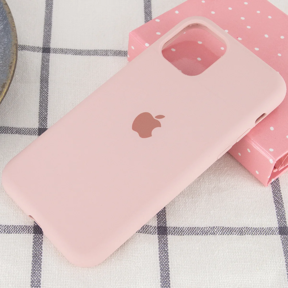 Чехол Silicone case (A) (с закрытым низом) для Apple iPhone 11 (6.1") Розовый / Pink Sand