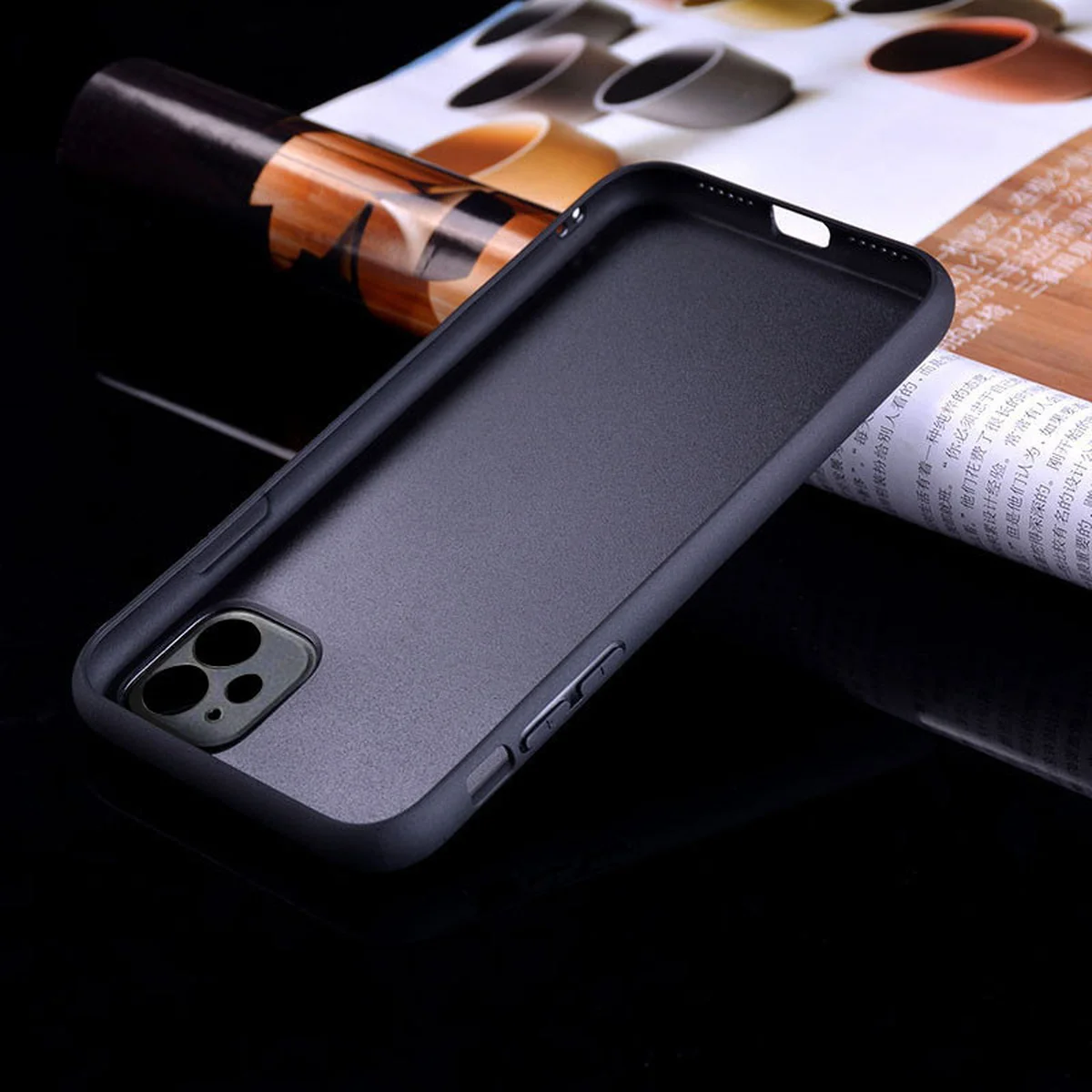 Кожаный чехол PU Retro classic для Apple iPhone 12 mini (5.4") Темно-коричневый