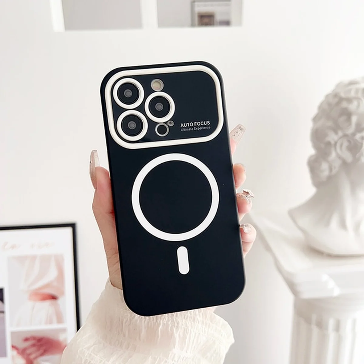 Силиконовый чехол "Matte Large" Case with MagSafe для Apple iPhone 11 Pro Max Черный