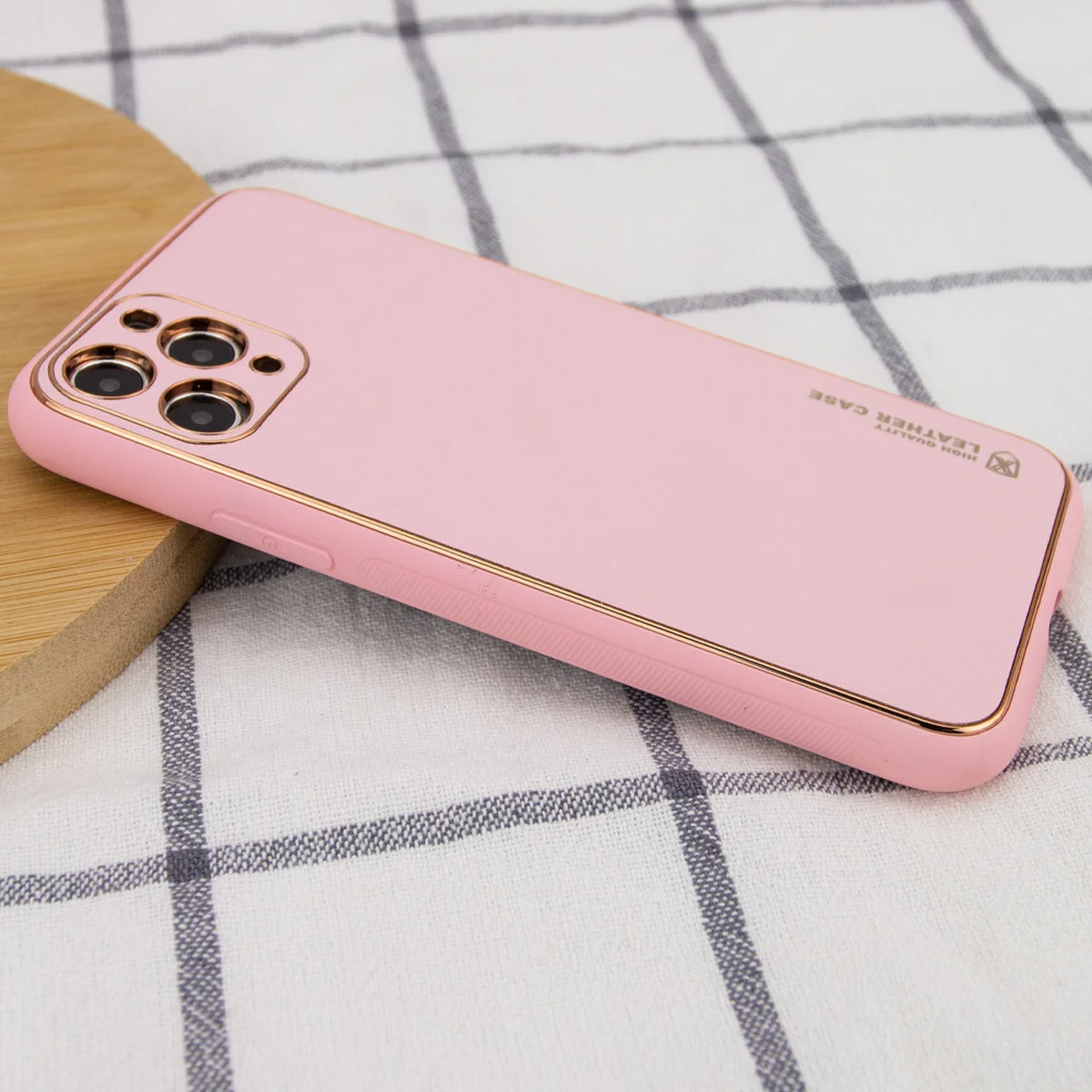 Шкіряний чохол Xshield для Apple iPhone 12 Pro Max (6.7 ") Рожевий / Pink