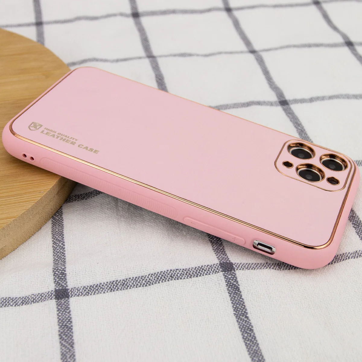 Шкіряний чохол Xshield для Apple iPhone 12 Pro Max (6.7 ") Рожевий / Pink