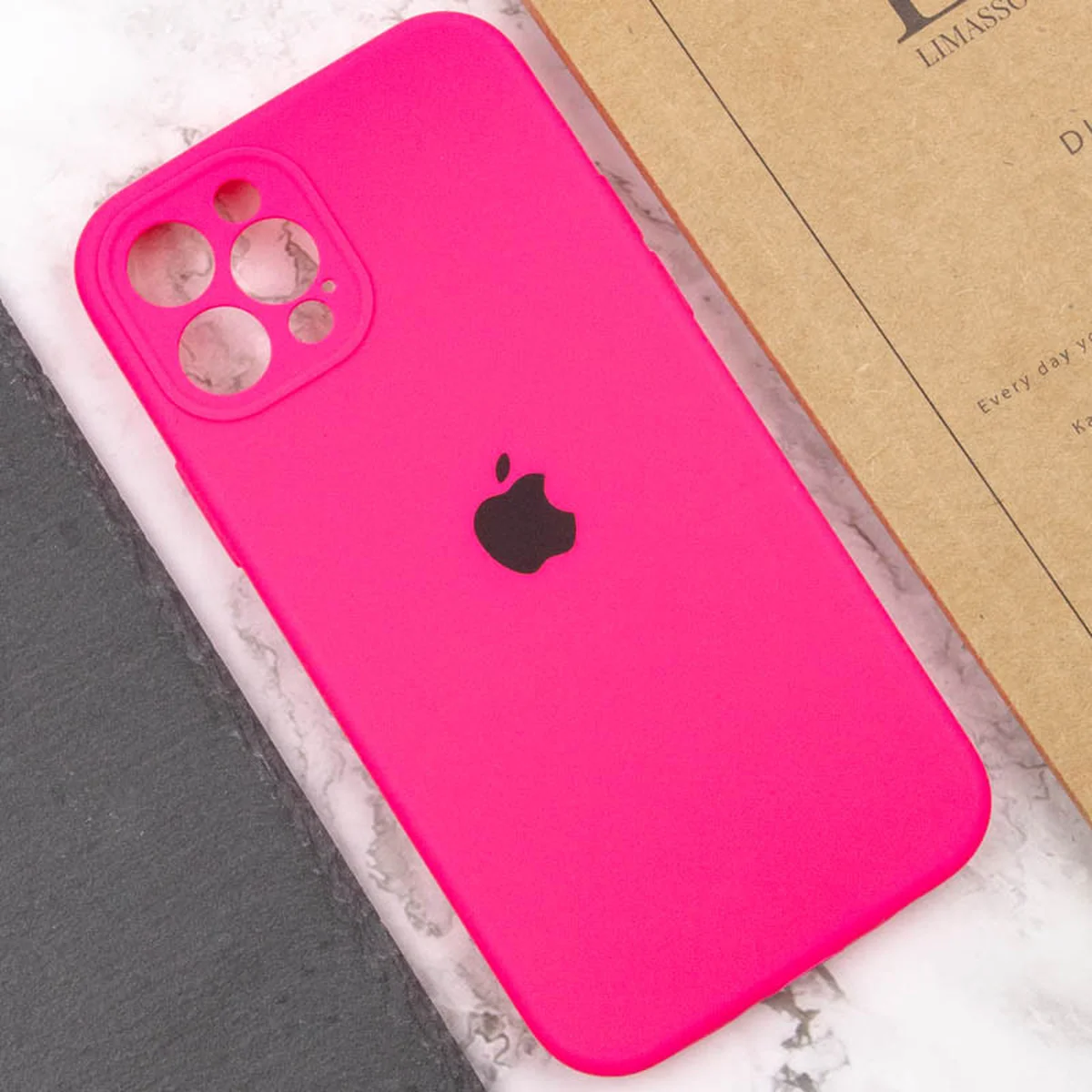Чехол Silicone Case Full Camera Protective (AA) для Apple iPhone 12 Pro (6.1") Розовый / Barbie pink
