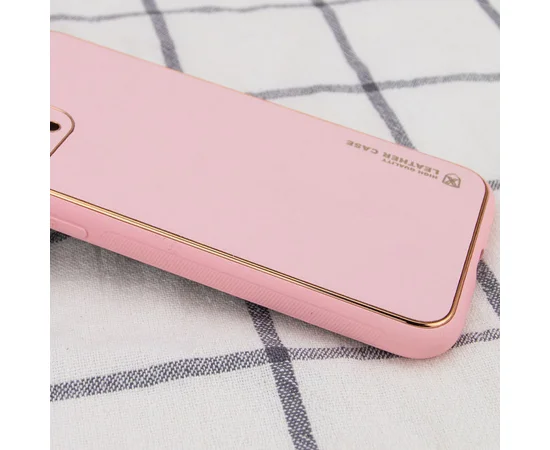 Кожаный чехол Xshield для Apple iPhone 12 (6.1") Розовый / Pink