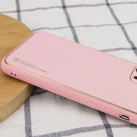 Кожаный чехол Xshield для Apple iPhone 12 (6.1") Розовый / Pink