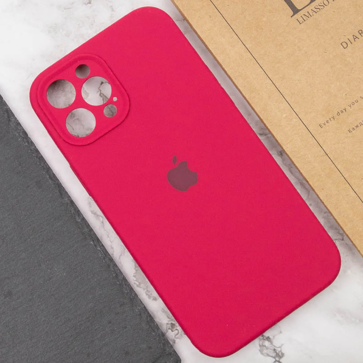 Чехол Silicone Case Full Camera Protective (AA) для Apple iPhone 12 Pro (6.1") Красный / Rose Red