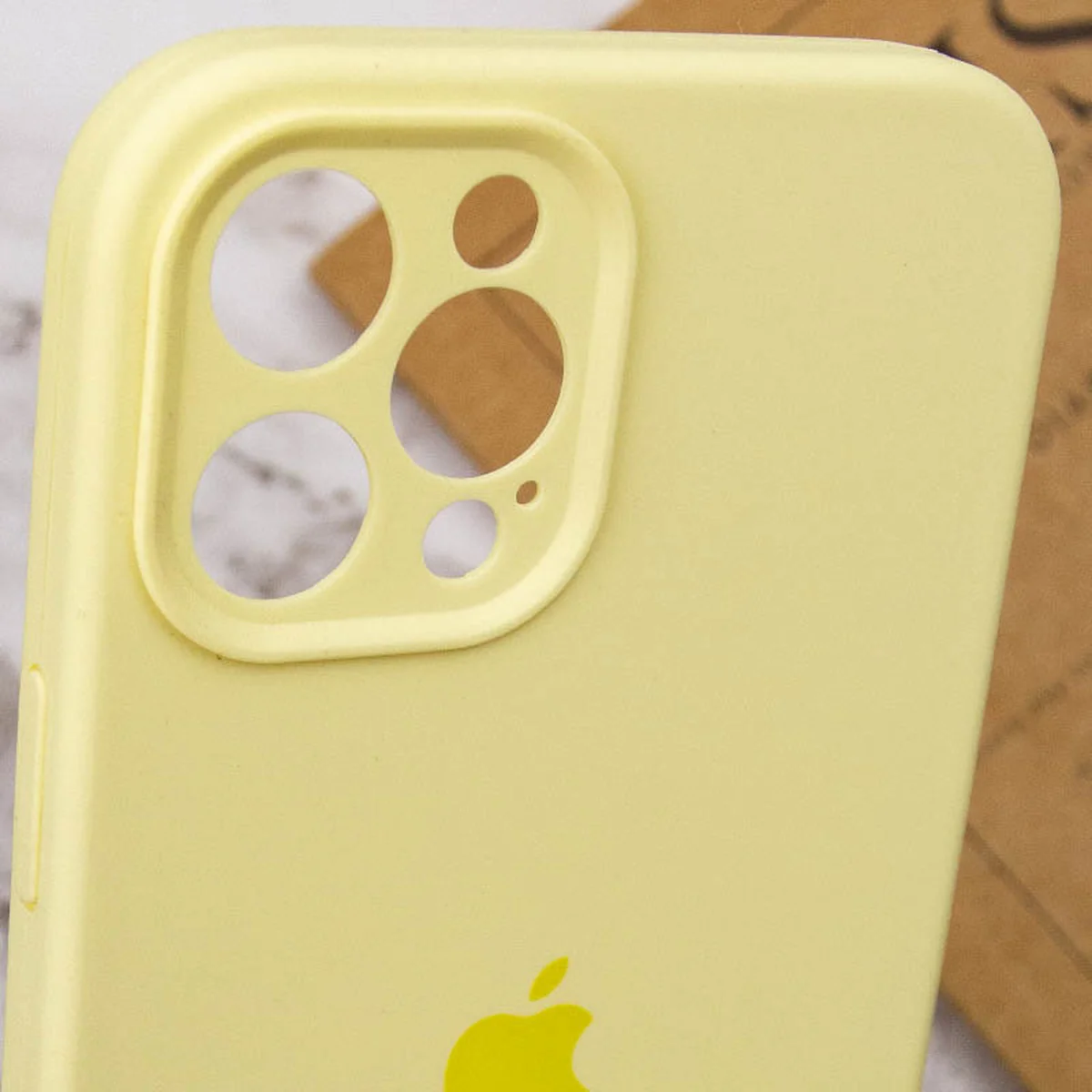 Чохол Silicone Case Full Camera Protective (AA) Apple iPhone 12 Pro (6.1") Жовтий / Mellow Yellow