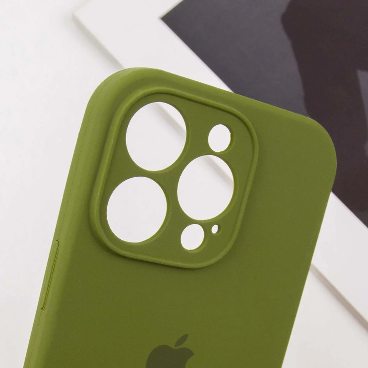 Чохол Silicone Case Full Camera Protective (AA) для Apple iPhone 12 Pro (6.1") Зелений / Dark Olive / PVH