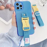 Чехол Handfree с цветным ремешком для Apple iPhone 12 Pro (6.1") Синий