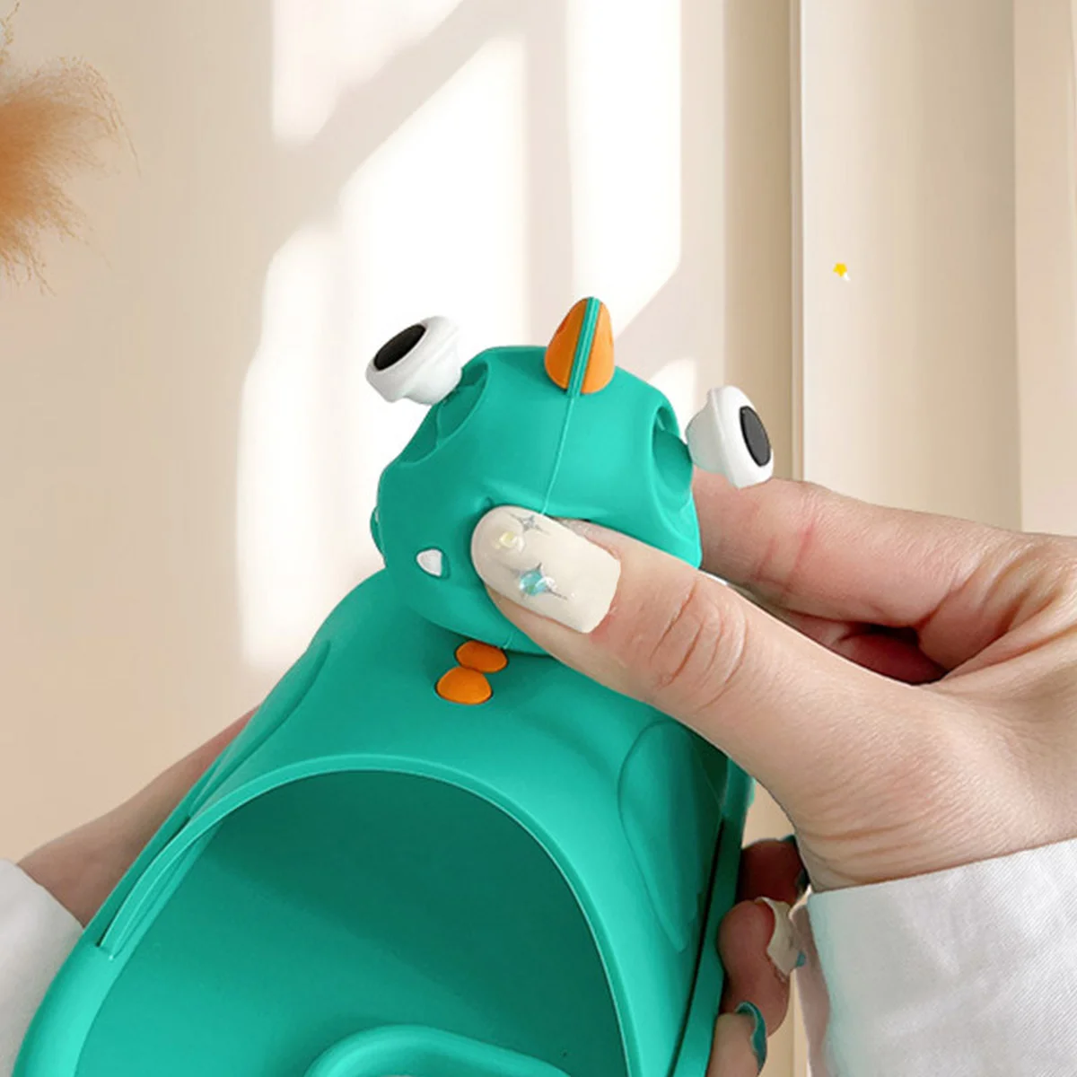 Силиконовый чехол Funny 3D для Apple iPhone 13 Pro Max (6.7") Baby dragon