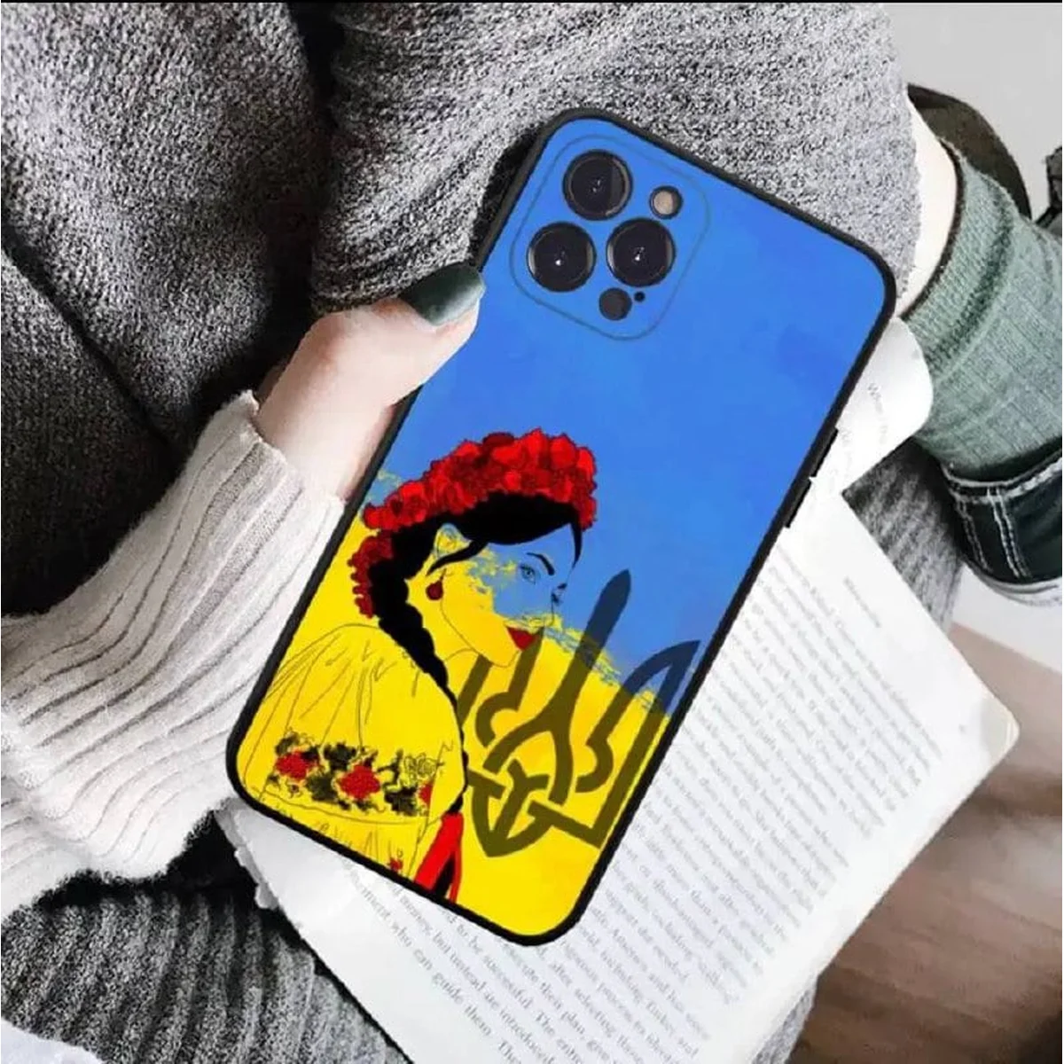 Силиконовый чехол "Ukrainian girl" для iPhone 13 Pro Max