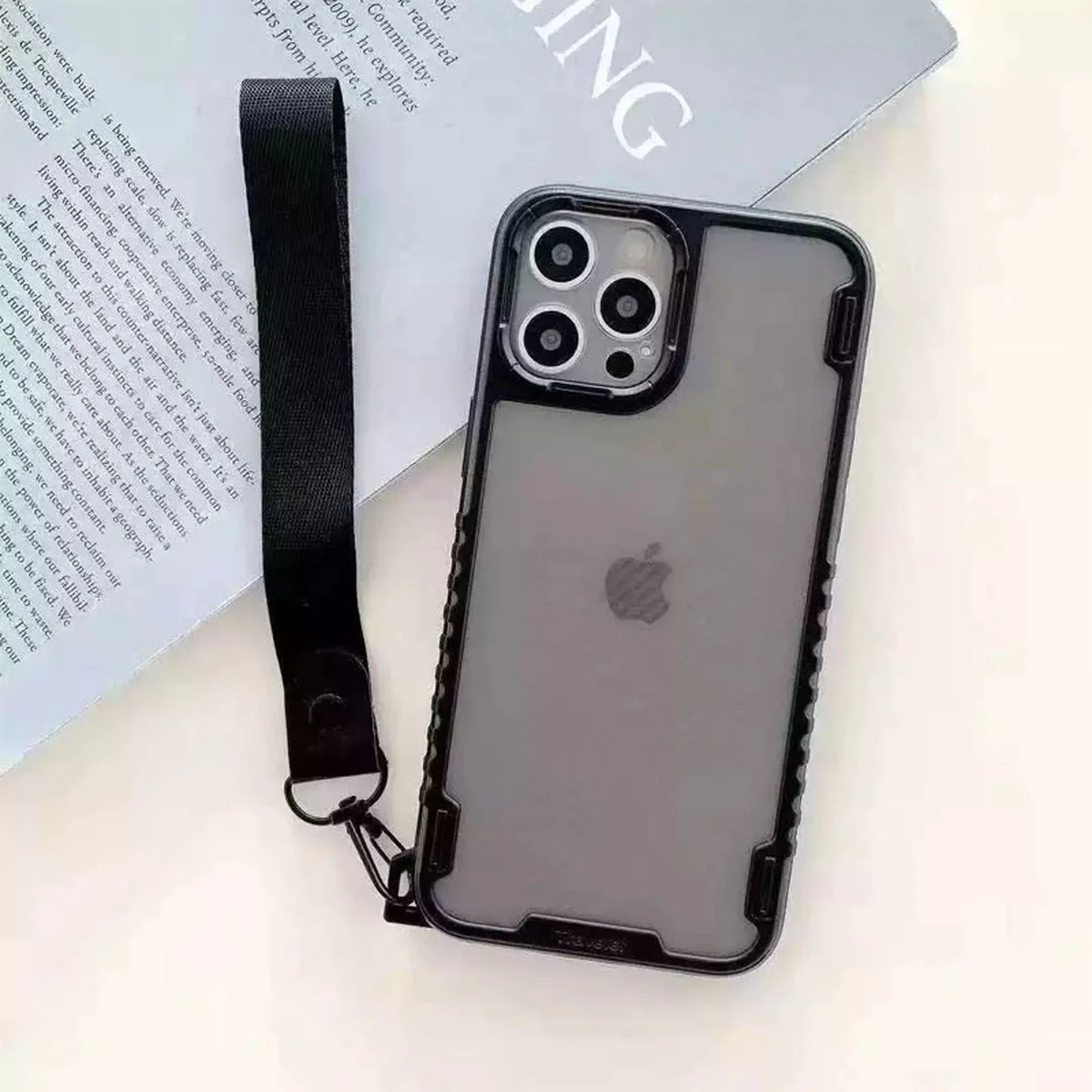 Чохол TPU+PC TRAVEL Carbon для Apple iPhone 13 Pro (6.1") Чорний