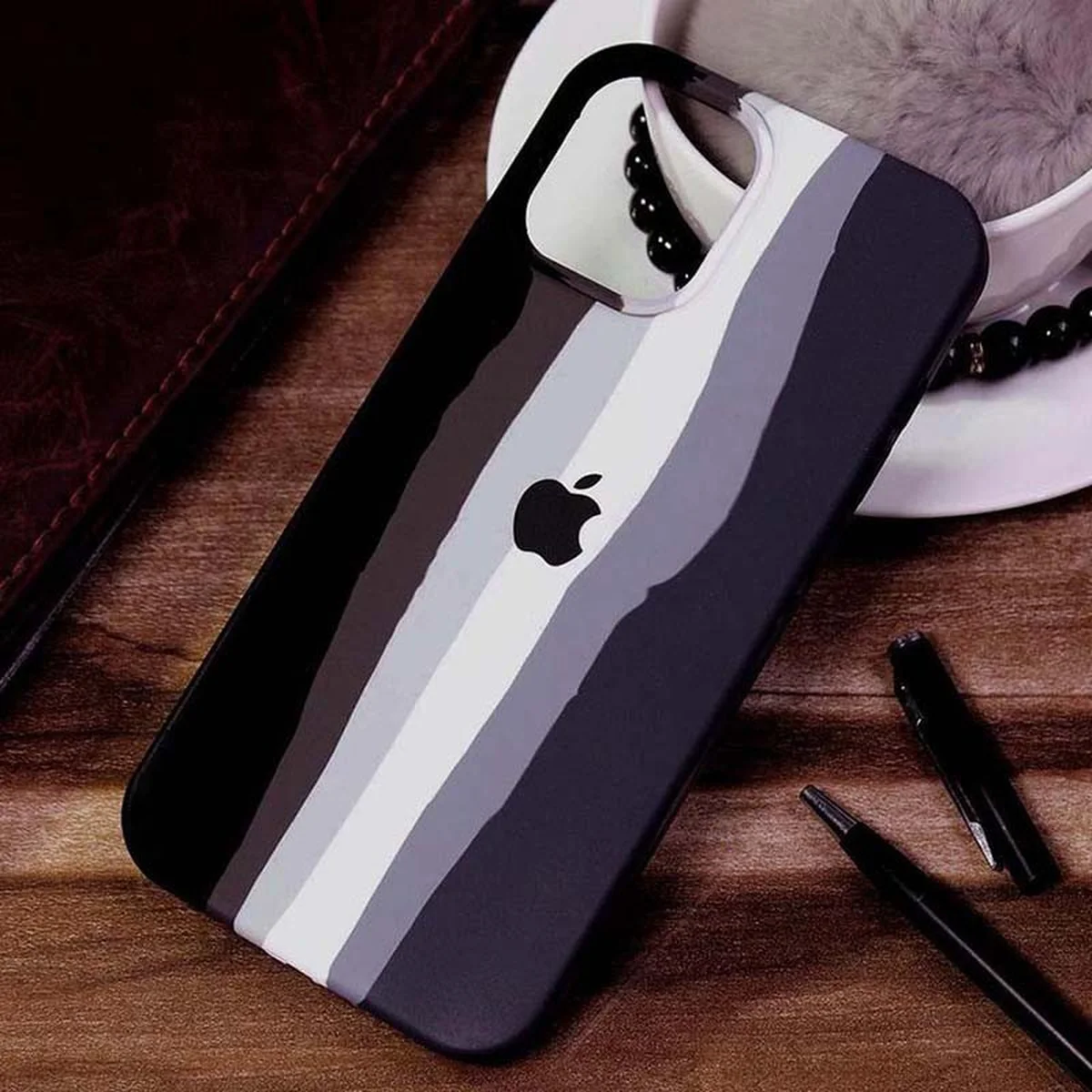 Чехол Silicone case Full Rainbow для Apple iPhone 13 Pro (6.1") Черный / Синий