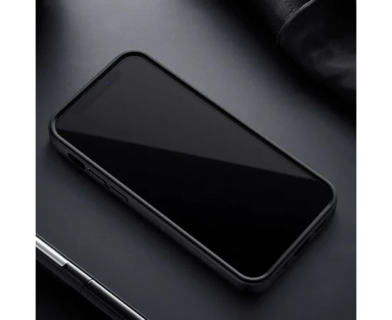 Карбоновая накладка Nillkin Synthetic Fiber series для Apple iPhone 13 (6.1") Черный