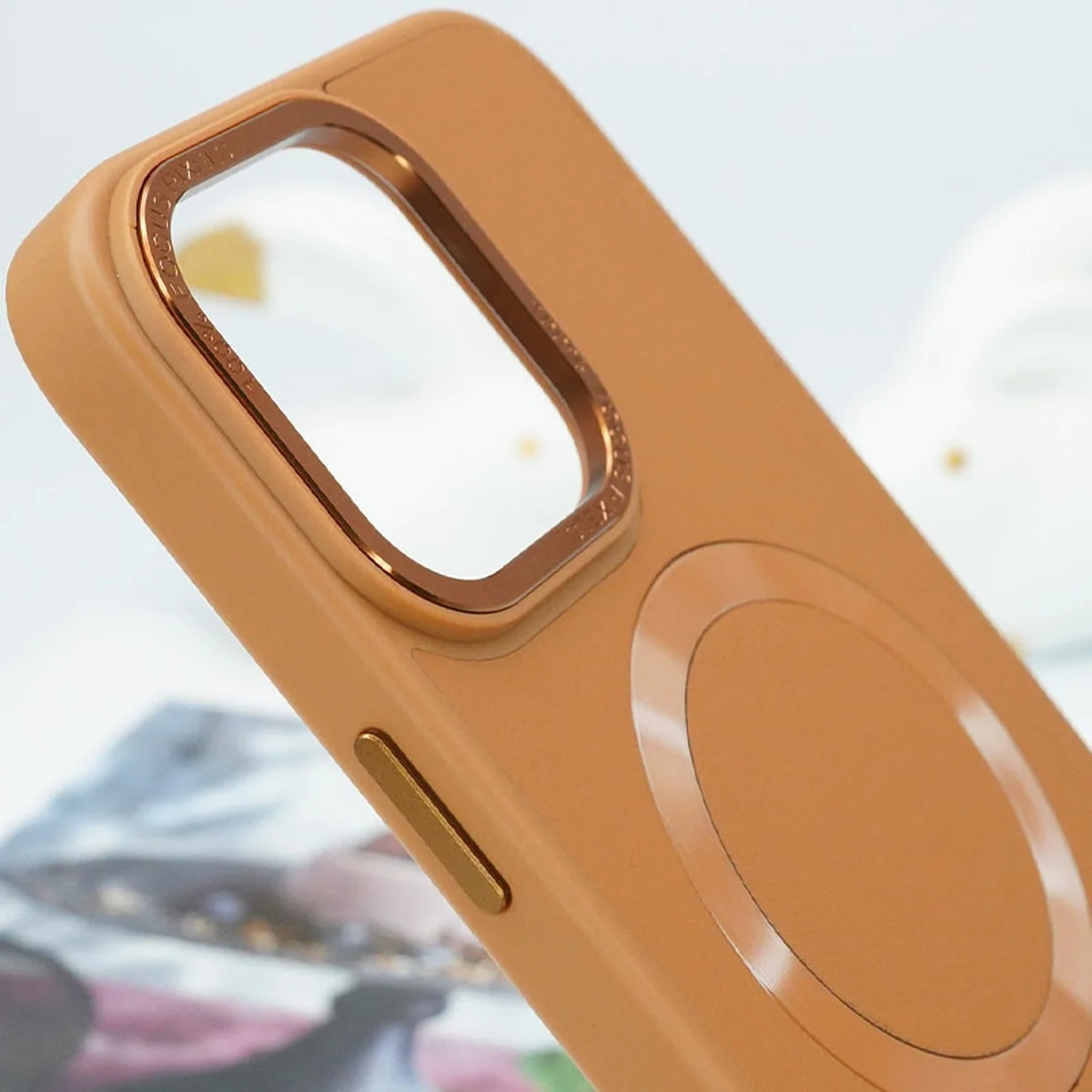 Кожаный чехол Bonbon Leather Metal Style with MagSafe для Apple iPhone 13 (6.1") Коричневый / Brown