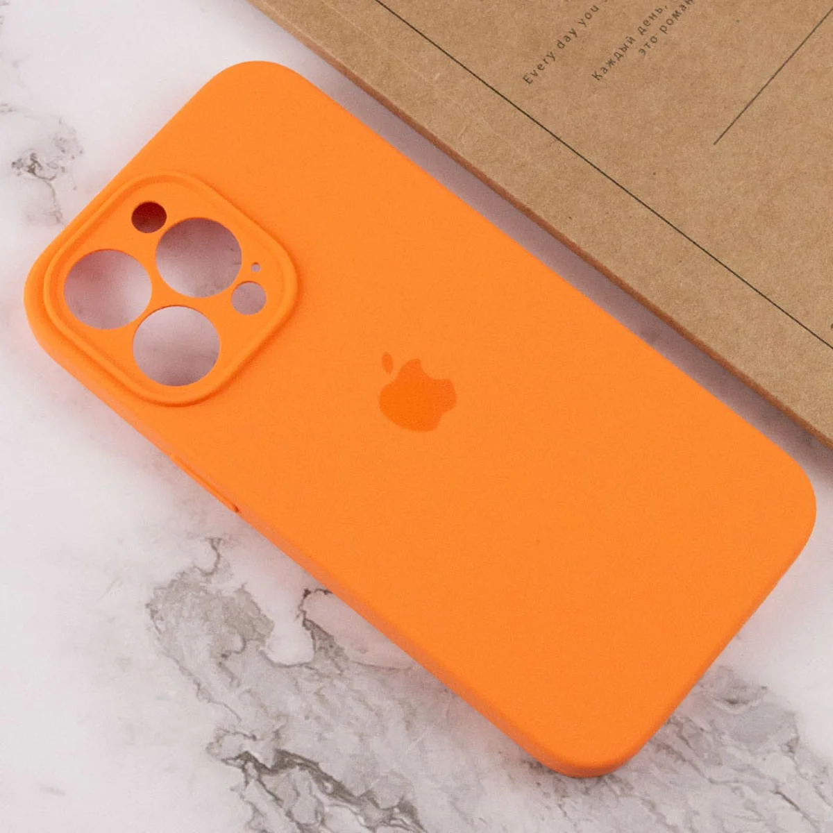 Чехол Silicone Case Full Camera Protective (AA) для Apple iPhone 14 Pro Max (6.7") Оранжевый / Kumquat