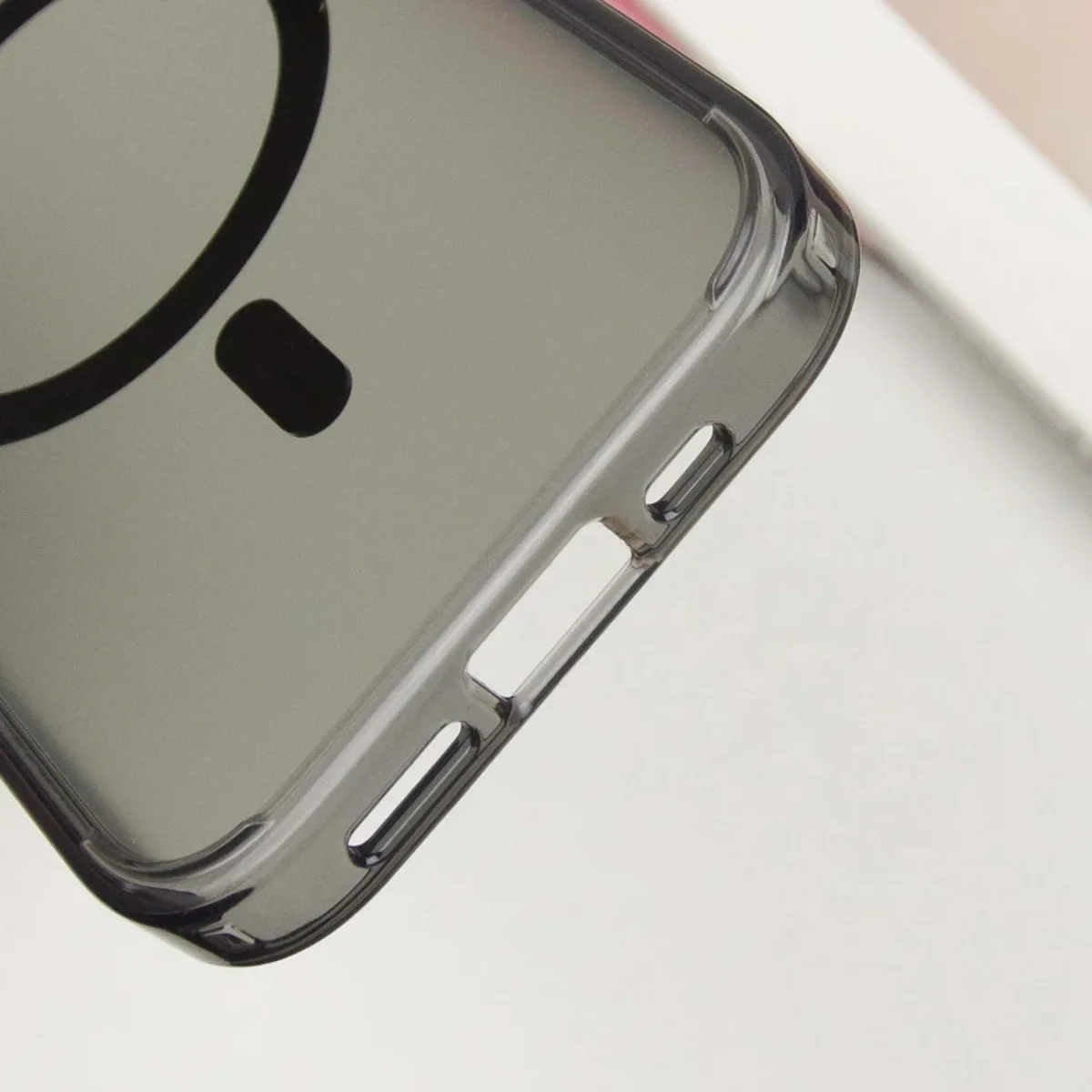 Чехол SGP Black Matte (MagFit) для Apple iPhone 14 Pro (6.1") Black