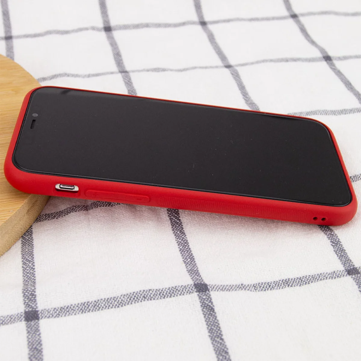 Кожаный чехол Xshield для Apple iPhone 14 Pro (6.1") Красный / Red