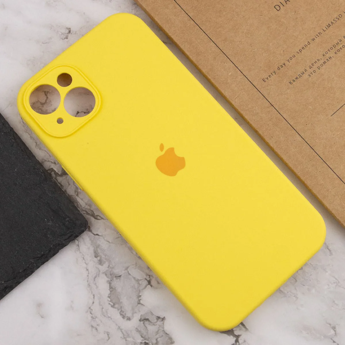 Чохол Silicone Case Full Camera Protective (AA) Apple iPhone 14 (6.1") Жовтий / Yellow / PVH
