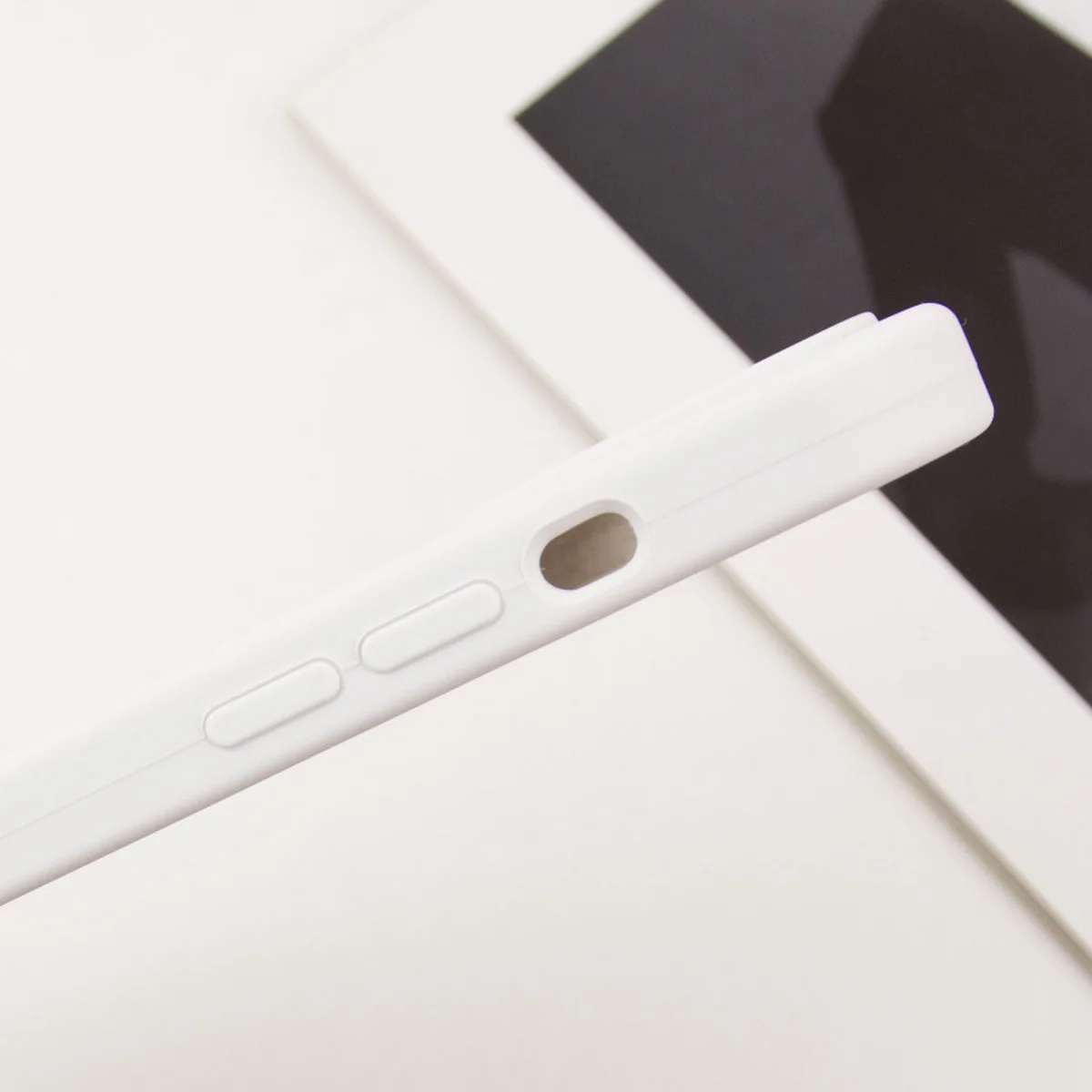 Чехол Silicone Case Full Camera Protective (AA) для Apple iPhone 15 Pro Max (6.7") Белый / White / PVH