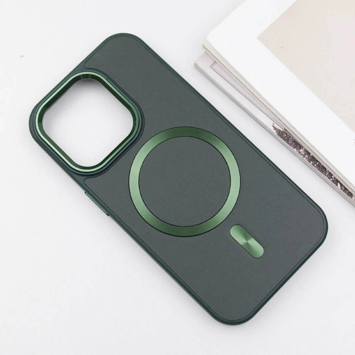 Кожаный чехол SnapCase with MagSafe для Apple iPhone 15 Pro (6.1") Green