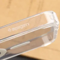 Чехол SGP Ultra Hybrid (MagFit) для Apple iPhone 15 Pro (6.1") Прозрачный