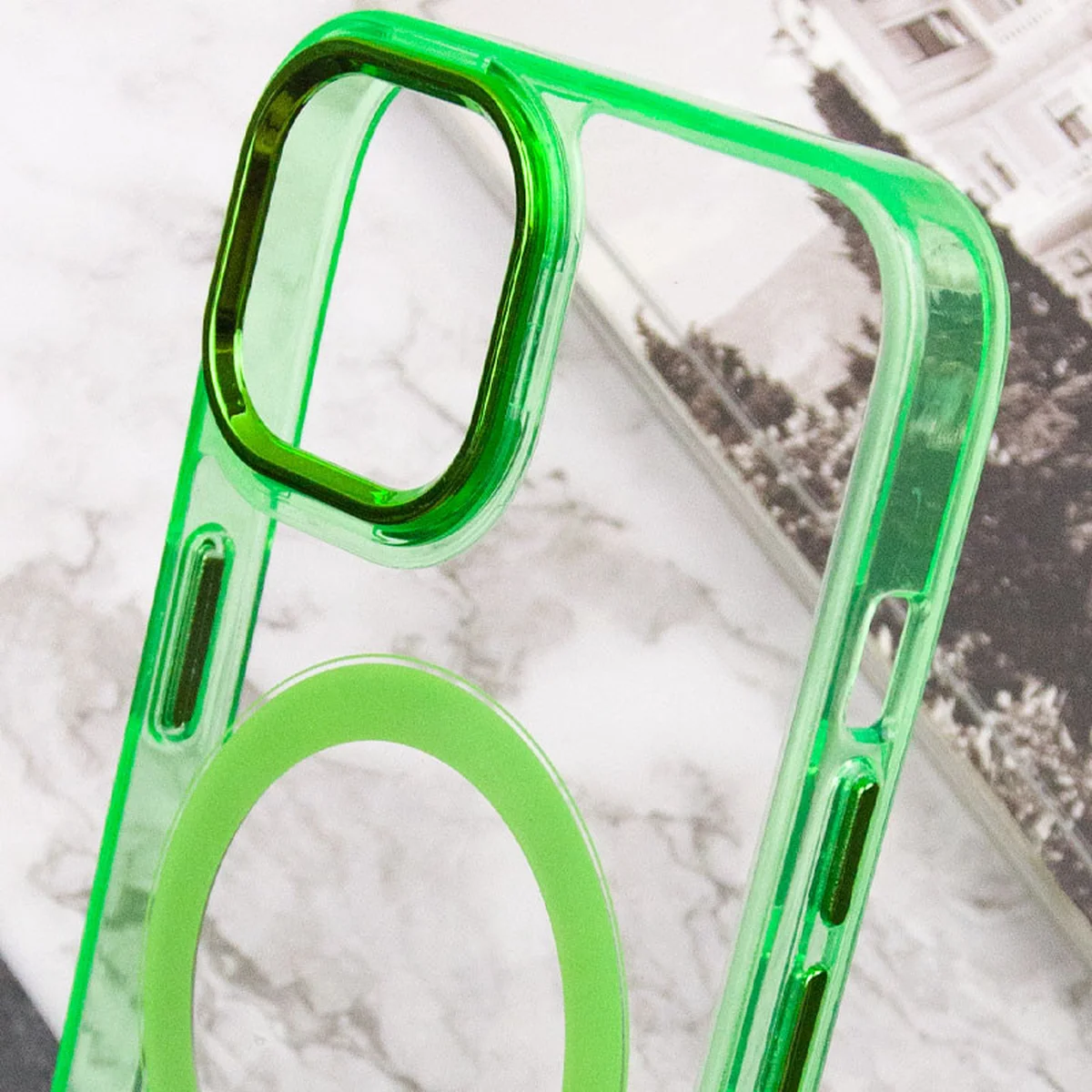 Чехол TPU Iris with MagSafe для Apple iPhone 15 (6.1") Салатовый