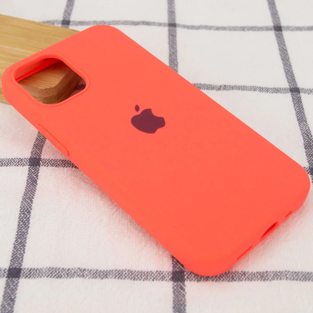 Чехол Silicone Case Full Protective (AA) для Apple iPhone 15 (6.1") Арбузный / Watermelon red