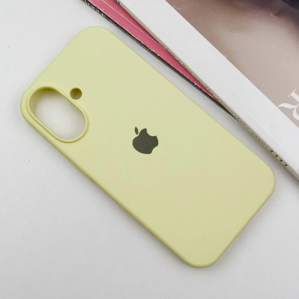 Чехол Silicone Case Full Protective (AA) для Apple iPhone 16 Plus (6.7") Желтый / Mellow Yellow