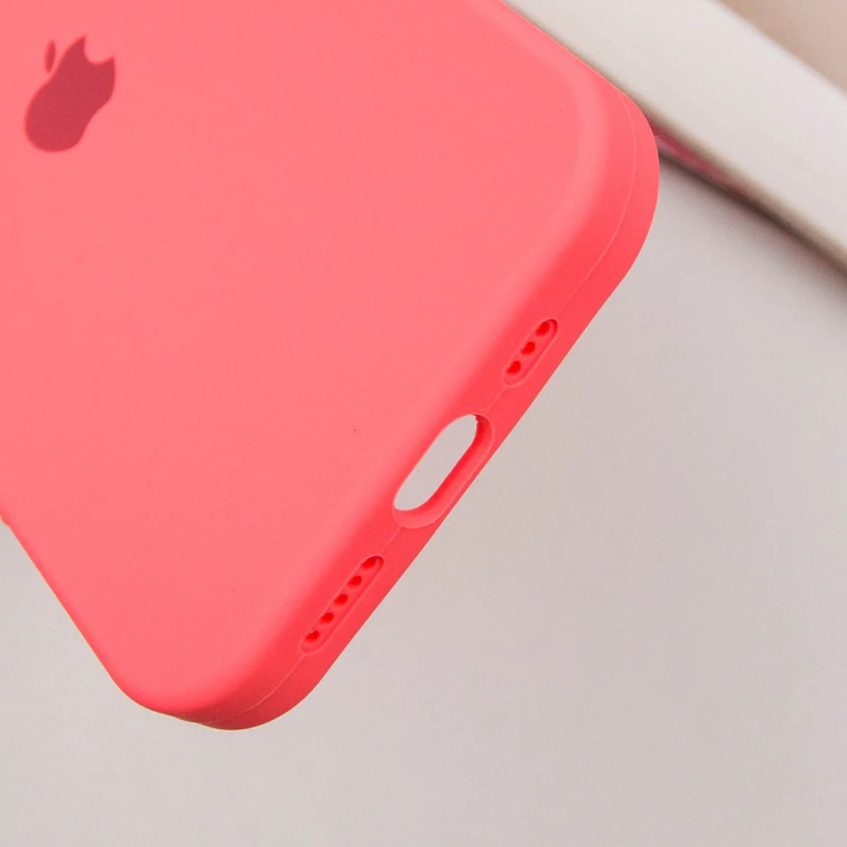 Чехол Silicone Case Full Protective (AA) для Apple iPhone 16 Plus (6.7") Арбузный / Watermelon red