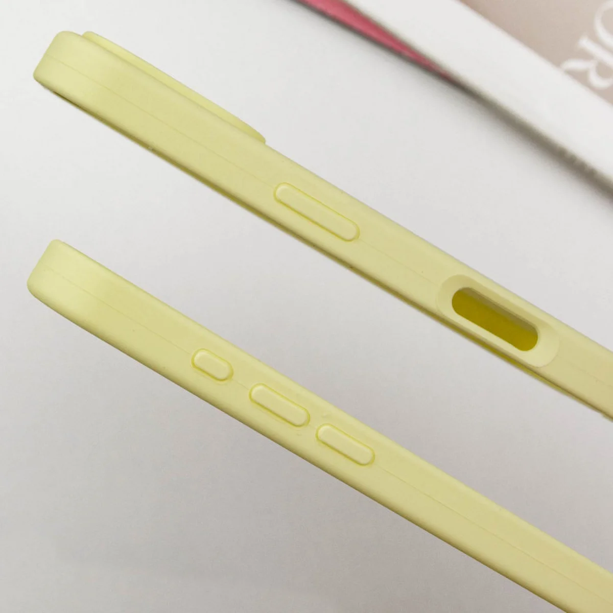 Чехол Silicone Case Full Protective (AA) для Apple iPhone 16 Plus (6.7") Желтый / Mellow Yellow