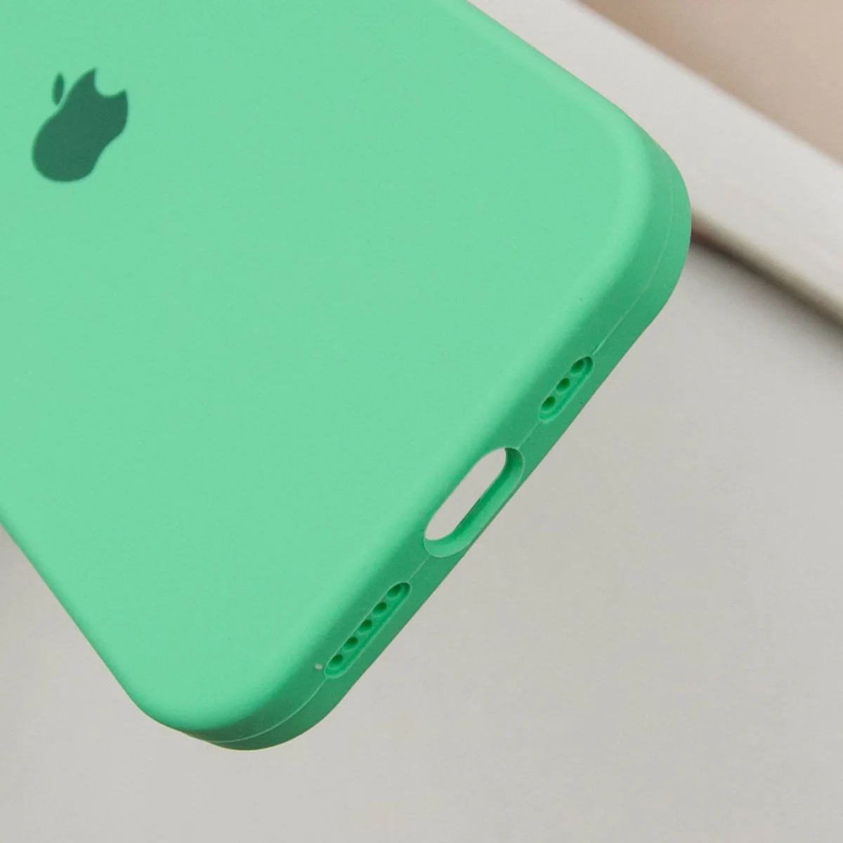 Чехол Silicone Case Full Protective (AA) для Apple iPhone 16 Plus (6.7") Зеленый / Spearmint