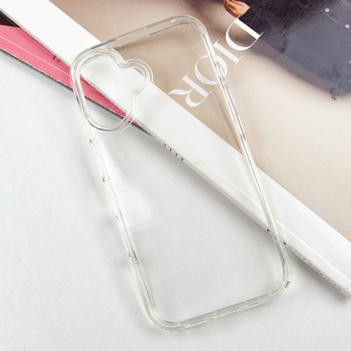 Чехол SGP Ultra Hybrid для Apple iPhone 16 Plus (6.7") Прозрачный