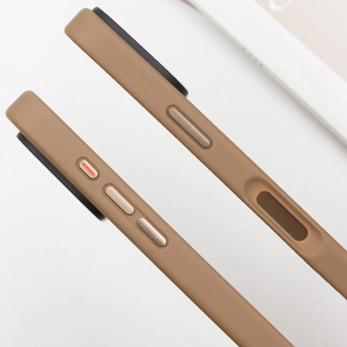 TPU+PC чехол Metal Buttons with MagSafe для Apple iPhone 16 Pro Max (6.9") Золотой