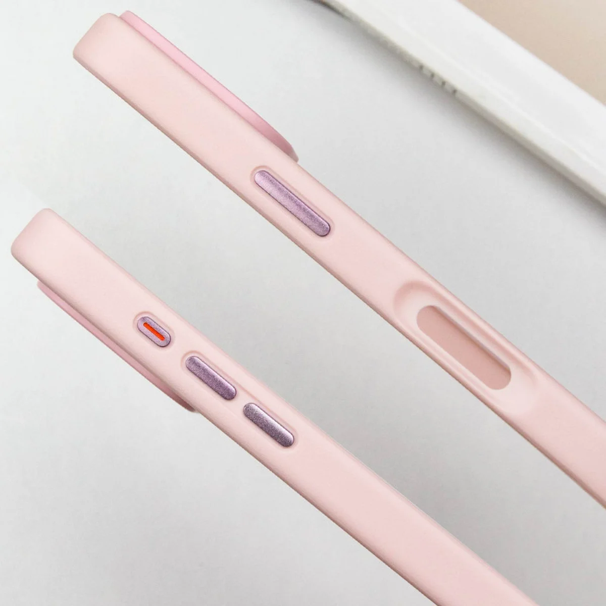 TPU+PC чехол Metal Buttons для Apple iPhone 16 Pro Max (6.9") Розовый