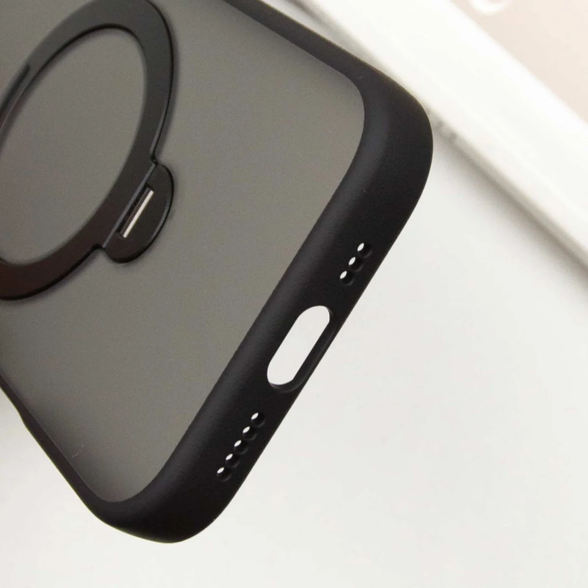 TPU+PC чехол Metal Buttons with MagSafe Colorful HQ Ring для Apple iPhone 16 Pro Max (6.9") Black