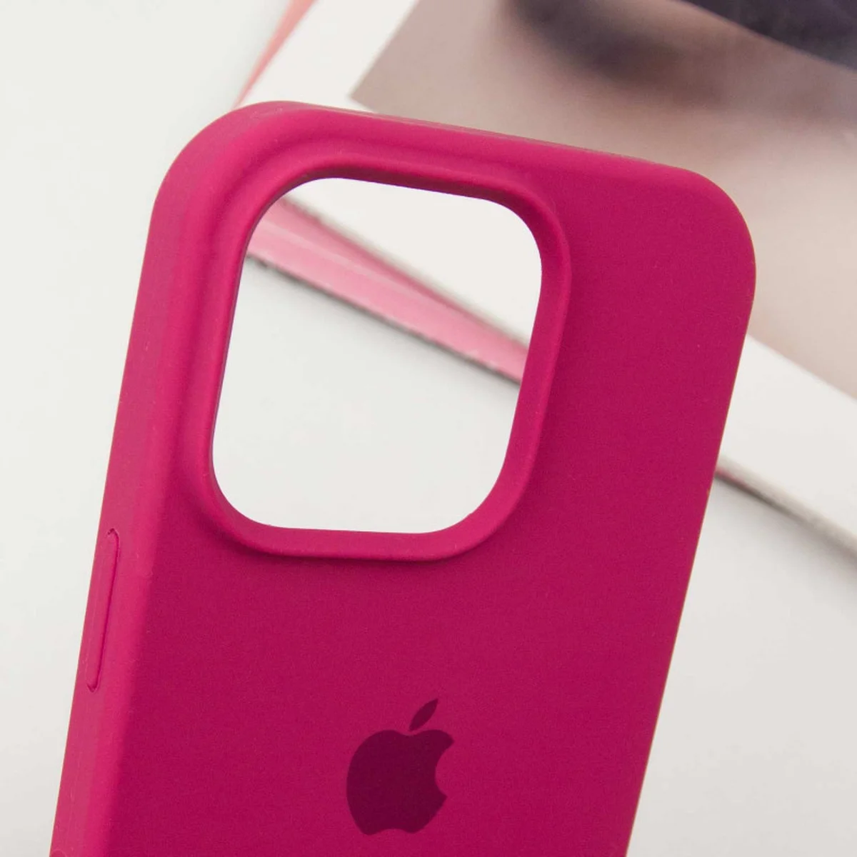 Чехол Silicone Case Full Protective (AA) для Apple iPhone 16 Pro Max (6.9") Красный / Rose Red