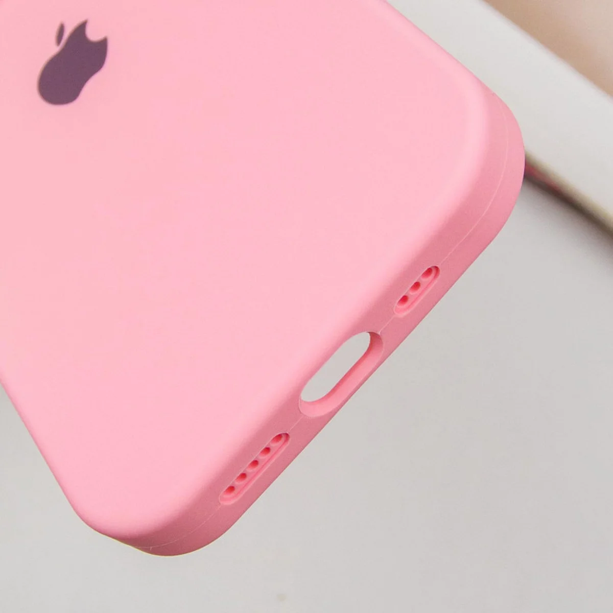 Чохол Silicone Case Full Protective (AA) для Apple iPhone 16 Pro Max (6.9") Рожевий / Light pink