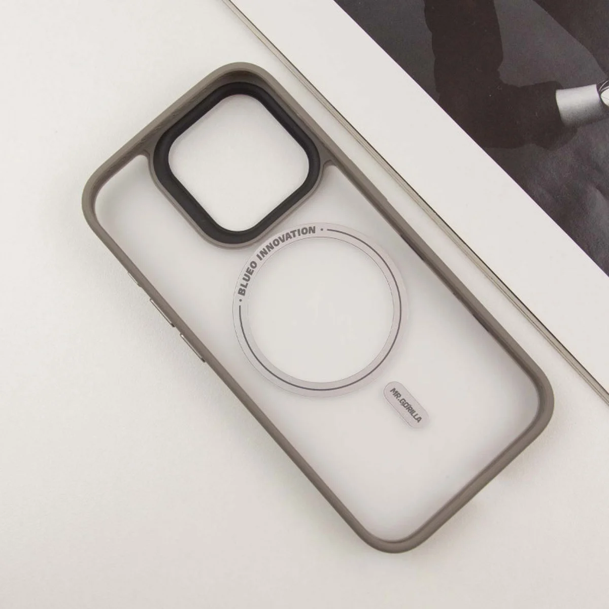 TPU+PC чохол Blueo Skin Friendly Frosted with MagSafe для Apple iPhone 16 Pro Max (6.9") Сірий