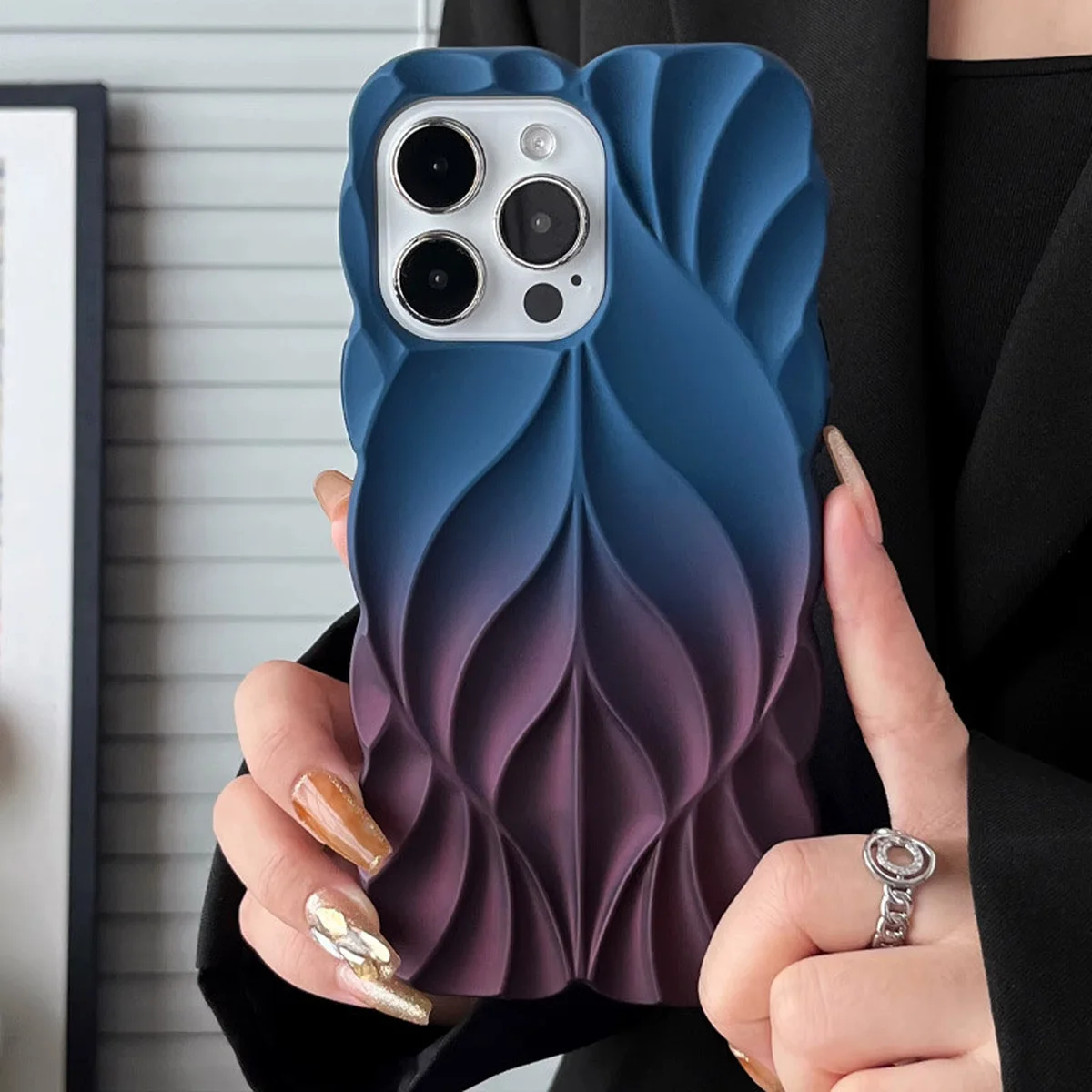 TPU чехол Leaf для Apple iPhone 16 Pro (6.3") Navy Blue / Plum