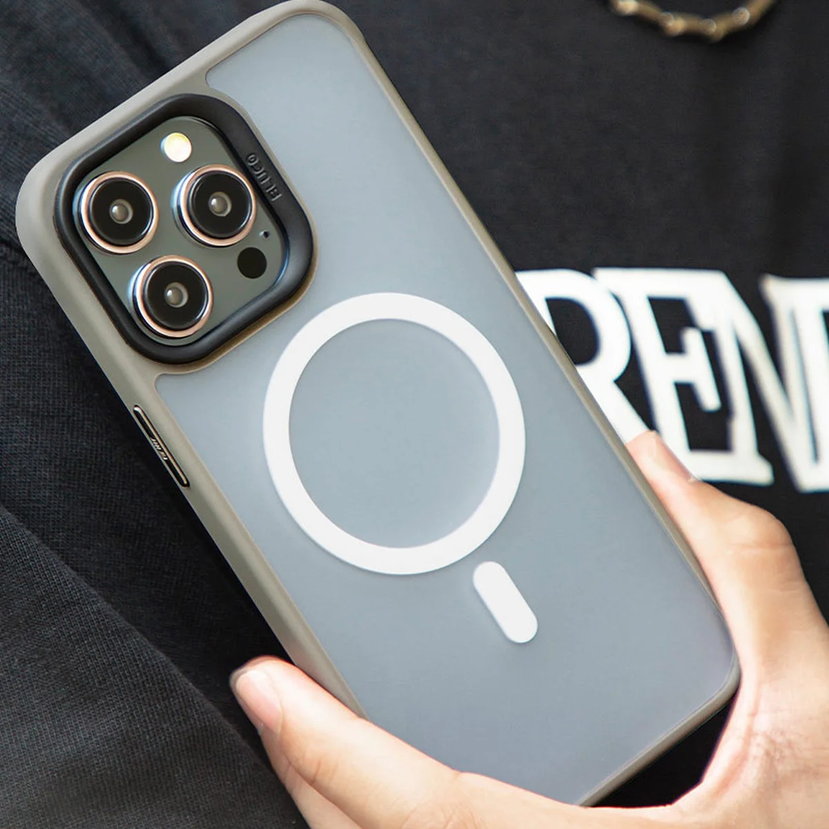 TPU+PC чехол Blueo Skin Friendly Frosted with MagSafe для Apple iPhone 16 Pro (6.3") Серый