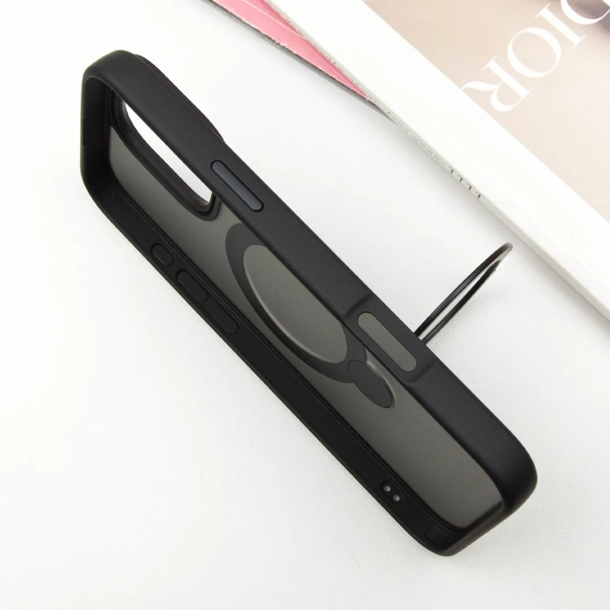 TPU+PC чехол Metal Buttons with MagSafe Colorful HQ Ring для Apple iPhone 16 Pro (6.3") Black